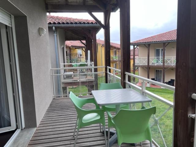 Aparthotel Les Bords De L'Aveyron Nègrepelisse Exteriér fotografie