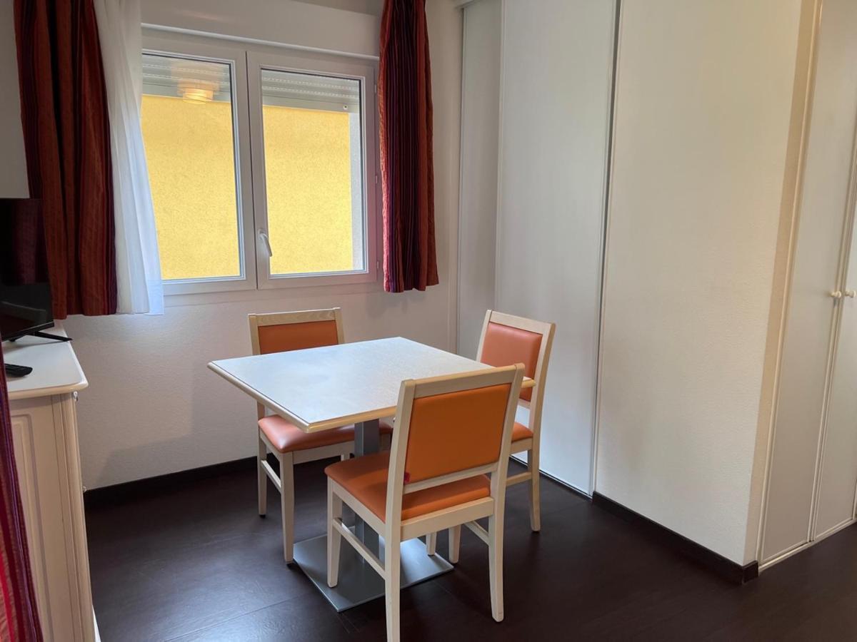 Aparthotel Les Bords De L'Aveyron Nègrepelisse Exteriér fotografie